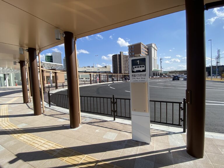 【最新】青森駅西口駅前広場工事状況 ポンコツ駅舎からの脱却!トイレも復活 【最新】青森駅西口駅前広場工事状況 ポンコツ駅舎からの脱却!トイレも復活